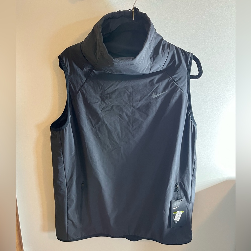 Nike black vest new with tags. Size xl